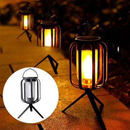 CampFlameGlow™ - Lampe med realistisk flammeeffekt – Opladelig via USB & solenergi