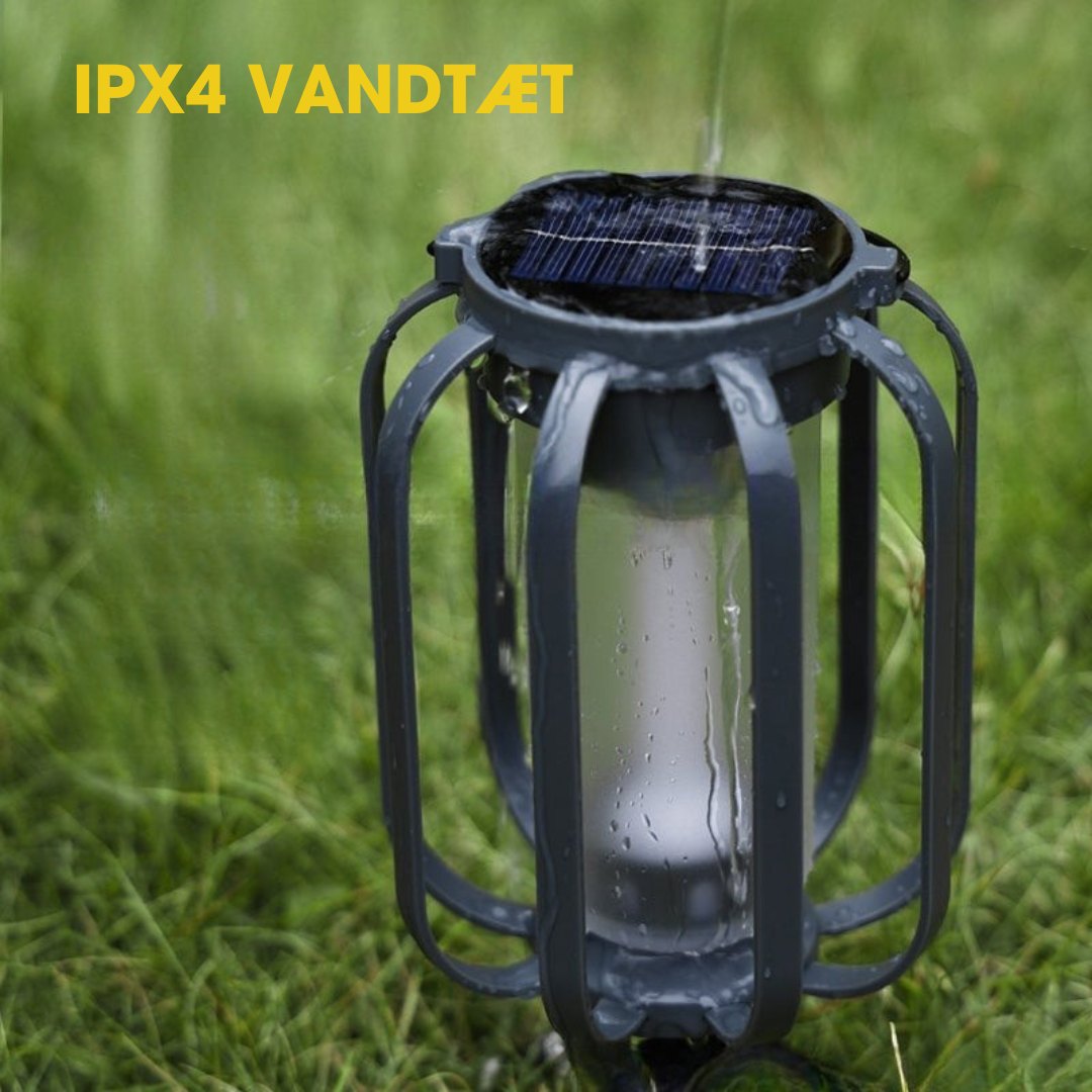 CampFlameGlow™ - Lampe med realistisk flammeeffekt – Opladelig via USB & solenergi