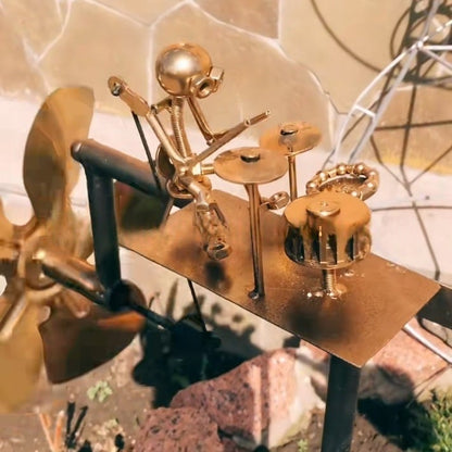 “🥁 Håndlavet vindfanger i metal – rockbanddesign”
